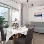 Kate Apartment