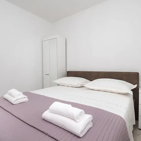 Lägenhet Kate Ražanj