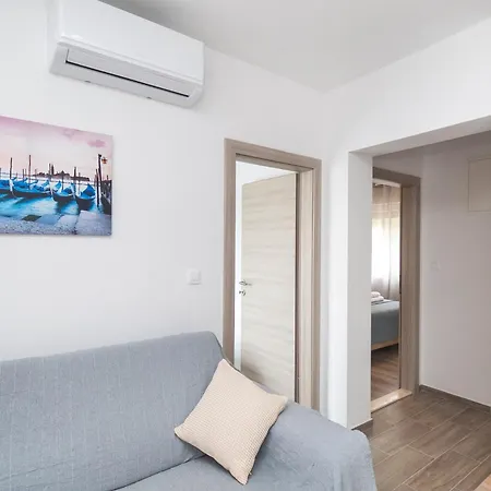 Kate Lägenhet Ražanj